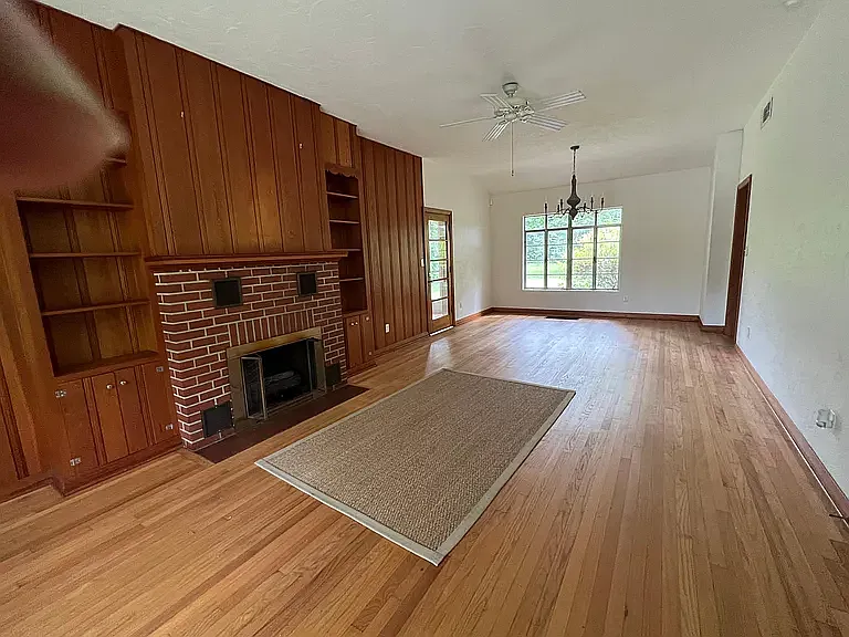 1824 NW 10th Ave — Photo 7