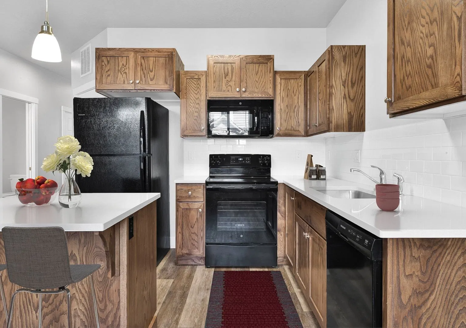 Walnut Creek Townhomes — Photo 4