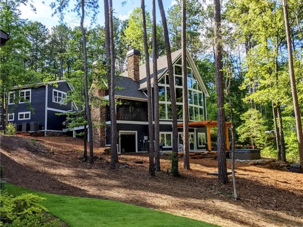 437 Peninsula Rd, West Union, SC 29696