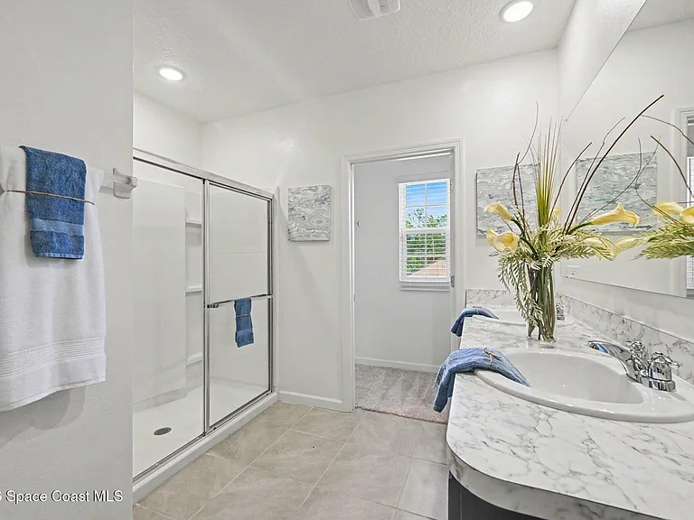 5092 Talbot Blvd — Photo 16