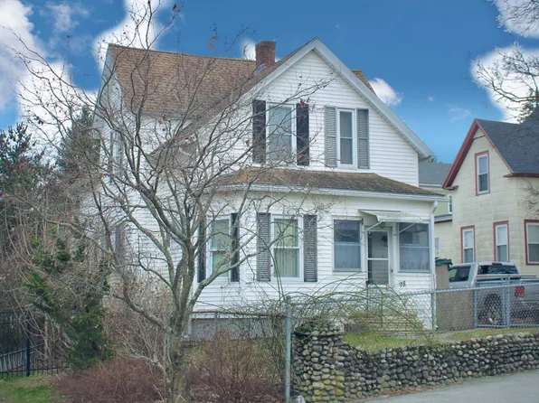 18 S Stowell St, Worcester, MA 01604