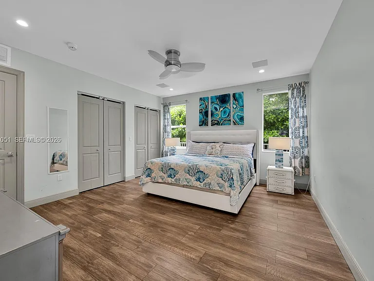 1076 NE Little River Dr — Photo 19