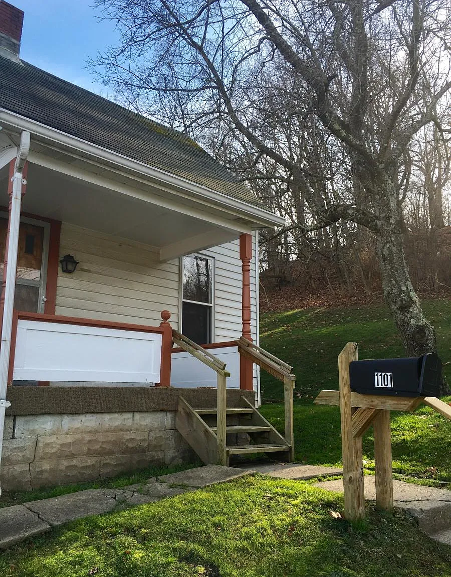 2 bed, 904 sqft, $1,500 — Photo 1