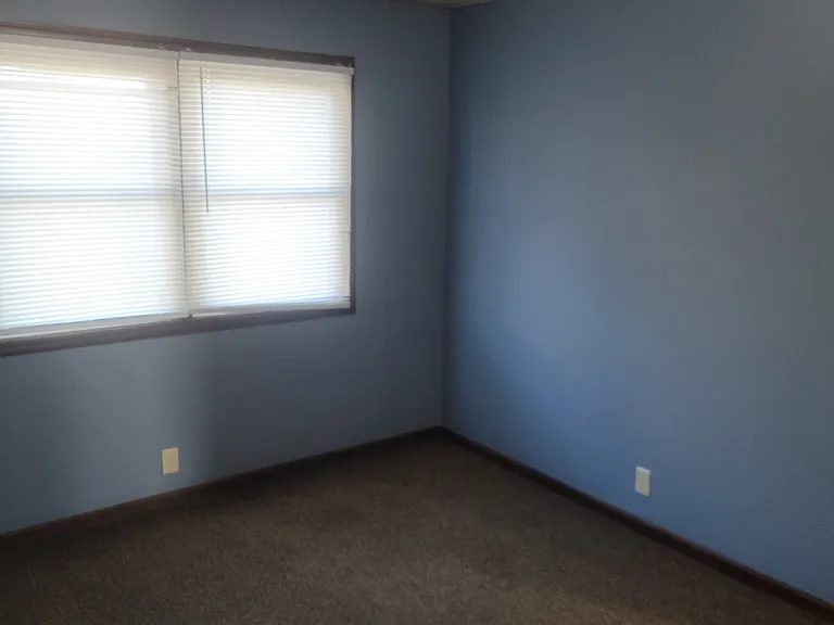 1133 B St #4 — Photo 11