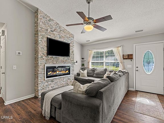 3rd image of 11 Lisbon Way