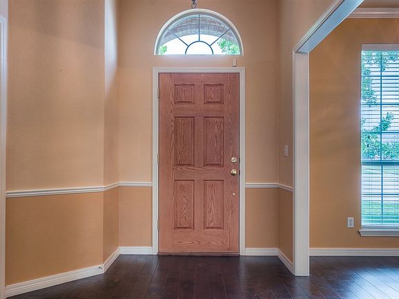4th image of 5603 Foxcroft Dr