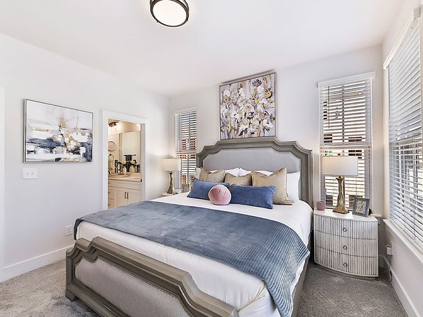 charlotte-north-carolina-448464054 picture