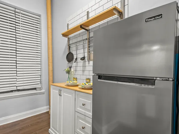 1777 Madison Avenue image 5 of 20