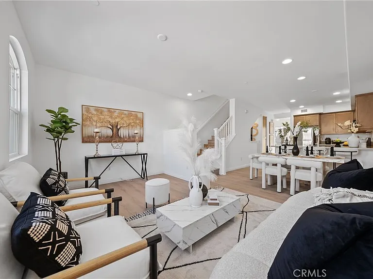 312 N Fenimore Ave — Photo 8