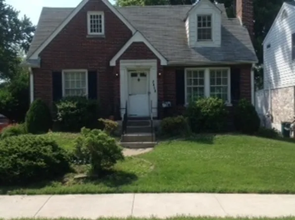 2414 Brighton Dr, Louisville, KY 40205