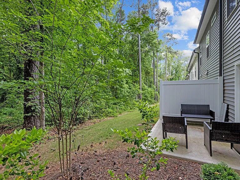 812 Star Ridge Dr — Photo 16