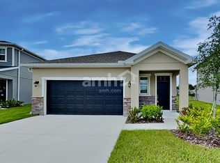 1036 Walden Pond Dr, Plant City, FL 33563