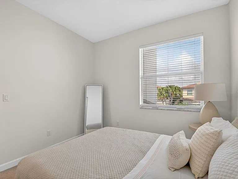 4790 Navali Dr — Photo 10