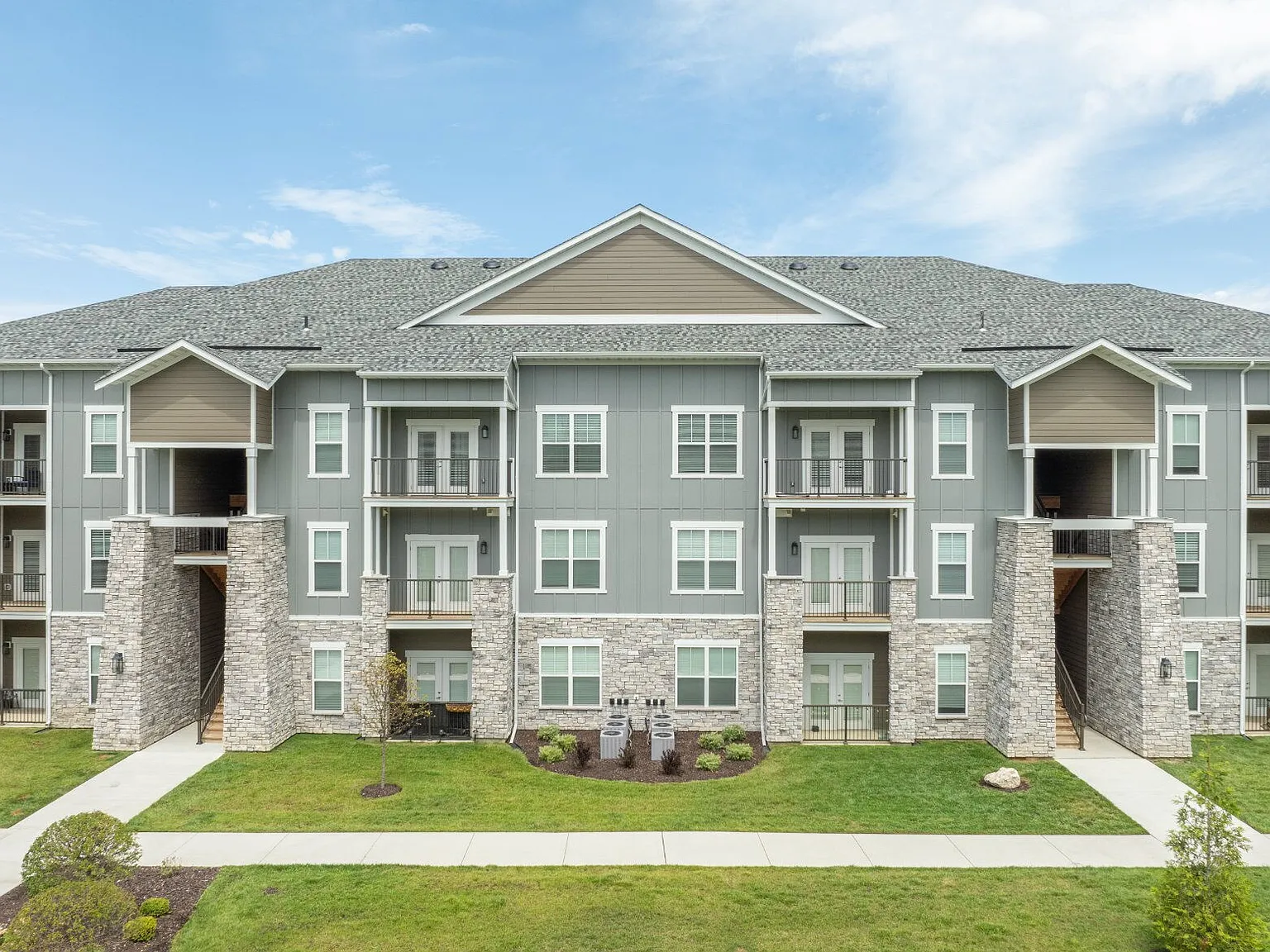 Citrine Apartments — Photo 2