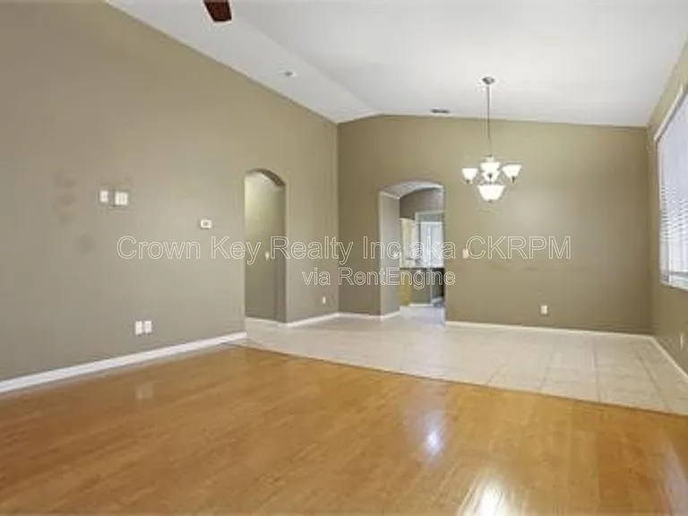 1844 Oswego Ct — Photo 25