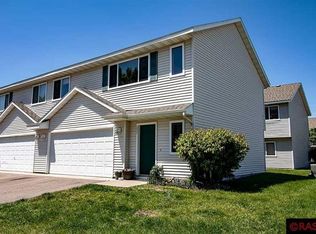 225 Tanager Path, Mankato, MN 56001