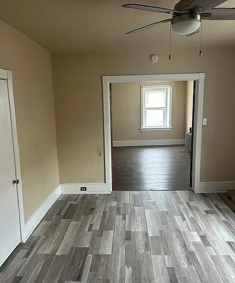 592 Main St — Photo 2