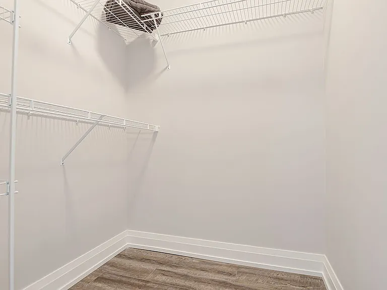 120 Benton St — Photo 58