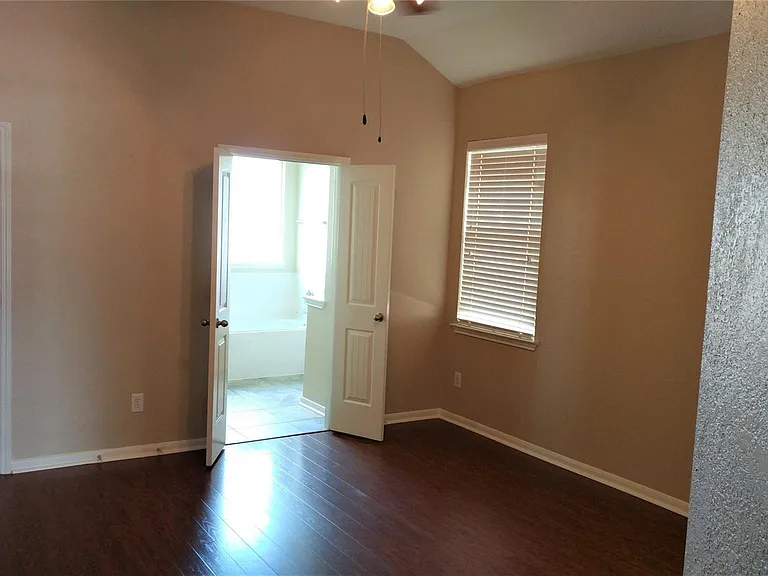 18223 Redoak Manor Ln — Photo 8