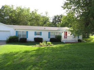 5041 Shore Lane Dr, Perrinton, MI 48871