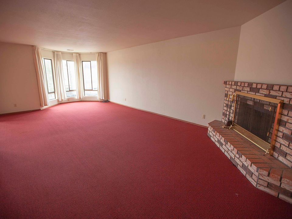 1st image of 338 11th Ave #3