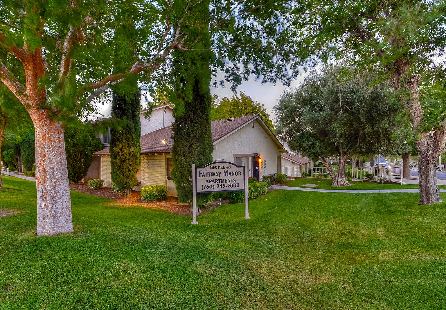 FAIRWAY MANOR — Photo 1