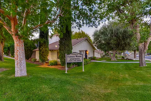 FAIRWAY MANOR Photo 1
