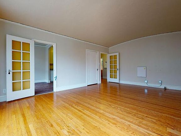 2nd image of 895 31st Ave #1