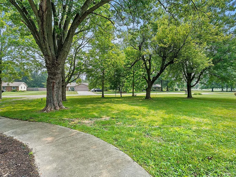 4825 Wheatridge Rd — Photo 3