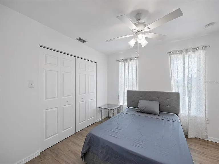 23019 Seneca Ave #A — Photo 14