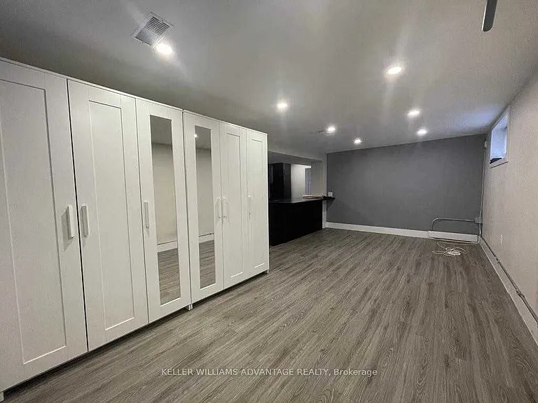 372 Highfield Rd #LOWER — Photo 8
