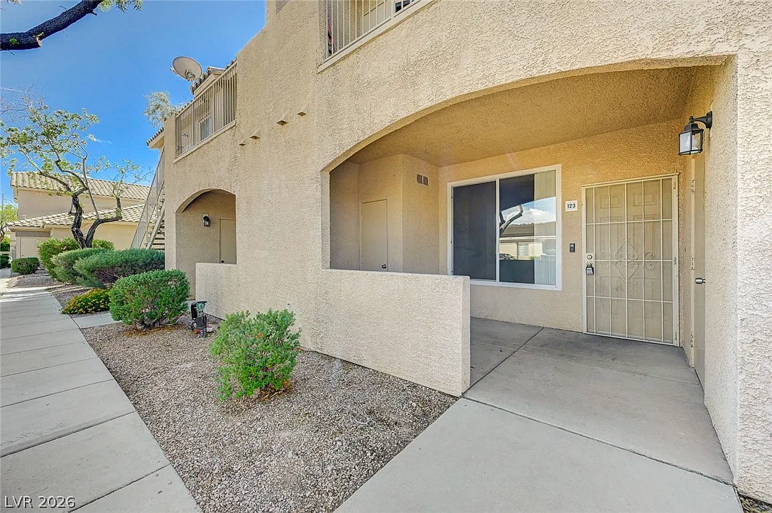 1401 N Michael Way — Photo 1