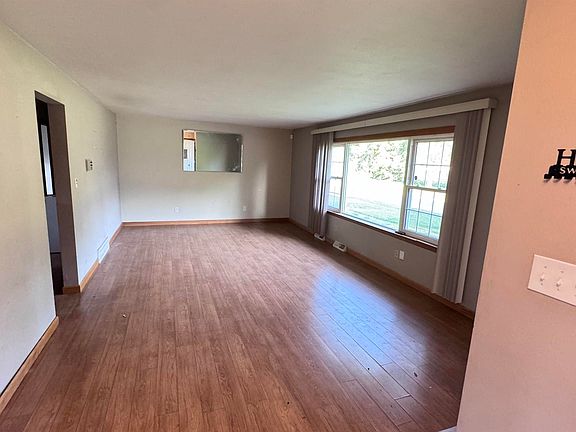 2nd image of 3131 E Enos Ave