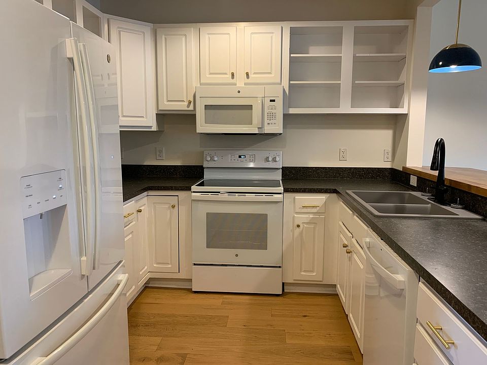 1st image of 1315 Enterprise Dr APT B