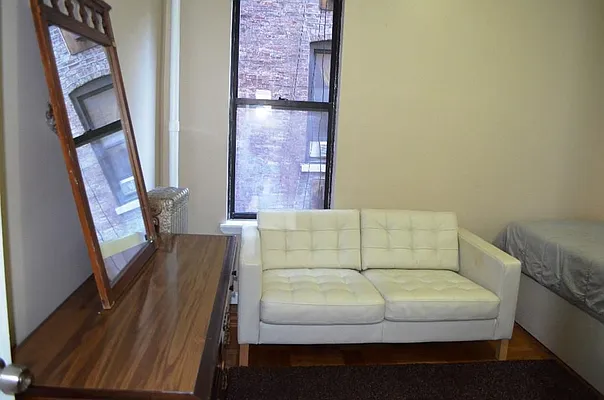 Rented by Charles Coutinho LLC | media 26