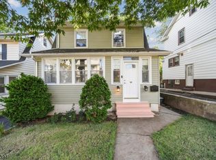 90 Woodside Rd, Maplewood, NJ 07040