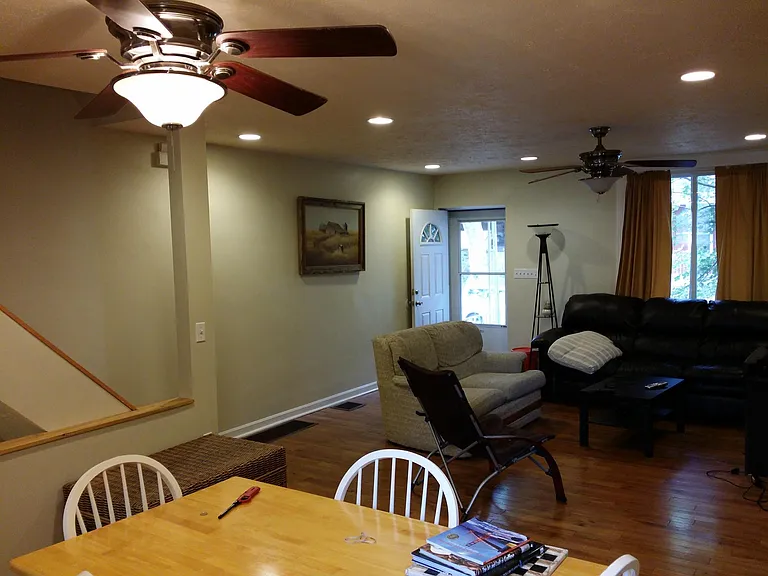536 Gross St — Photo 9