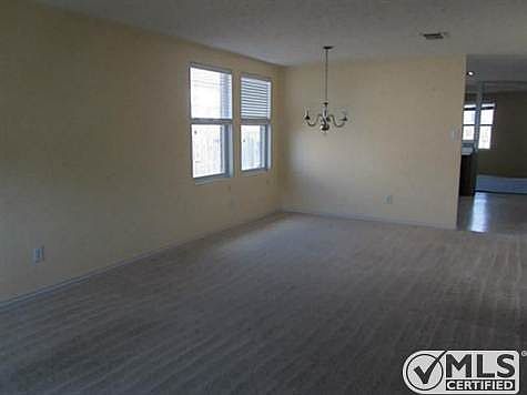 3rd image of 2608 Teal Cove Ln