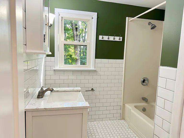 51 Birchwood Rd — Photo 12