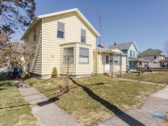 3rd image of 226 W Main St