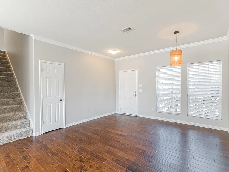 22519 Goss Spring Ct — Photo 8