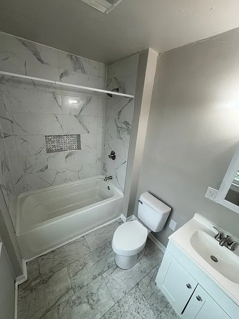 5 bed, 1719 sqft, $2,185 — Photo 3