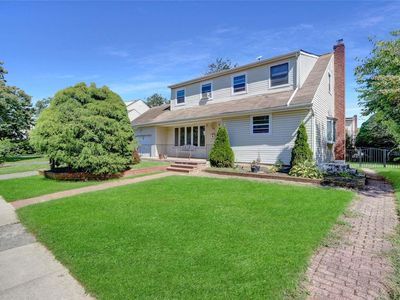 25 Ford Drive W, Massapequa, NY, 11758