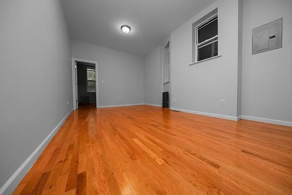 Rented by REAL New York | media 17