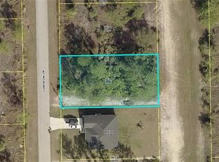 747 Longbow Ln, Lehigh Acres, FL 33972