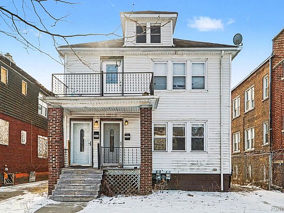 2nd image of 2045 Clements St