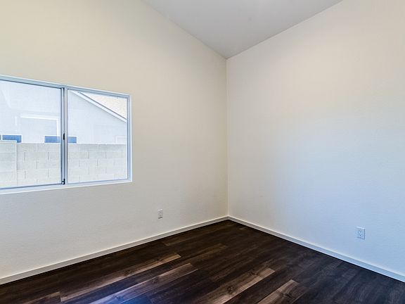 5th image of 7849 W Crocus Dr