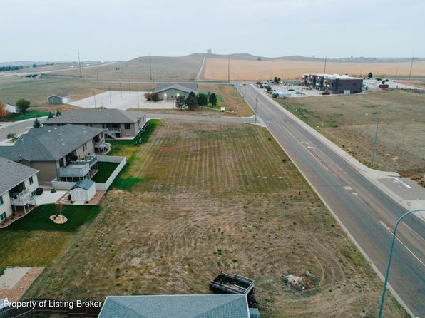 15th St W, Dickinson, ND 58601