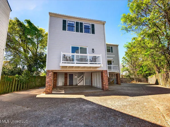 255 E Scenic Dr APT G, Pass Christian, MS 39571