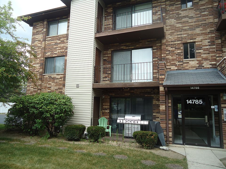 1st image of 14785 Lakeview Dr APT 201